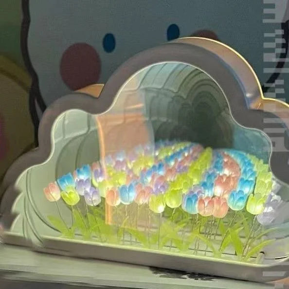 FOREVER CLOUD TULIPS MIRROR